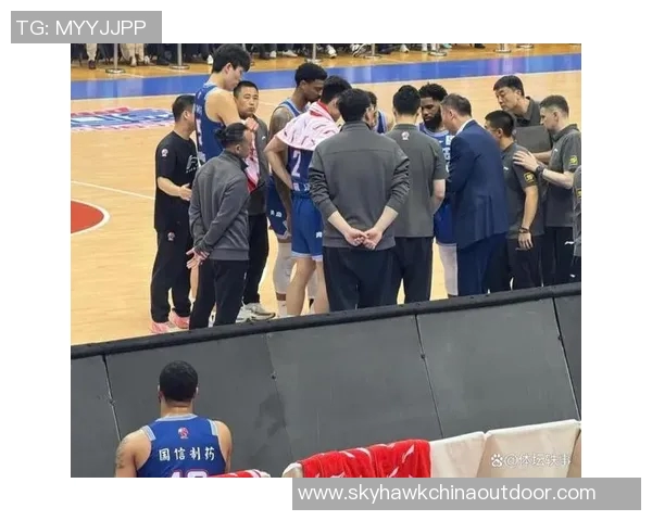 北控男篮与青岛国信集团携手共进,开启篮球事业新篇章 北控男篮与青岛国信集团携手共进,开启篮球事业新篇章