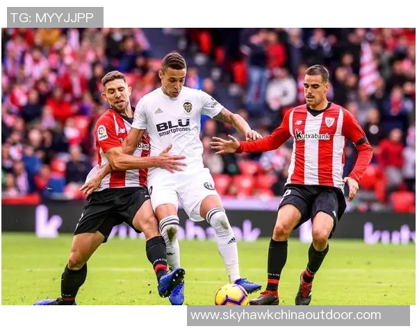 格兰纳达在西甲联赛中大胜毕尔巴鄂:重塑球队荣耀 格兰纳达在西甲联赛中大胜毕尔巴鄂:重塑球队荣耀