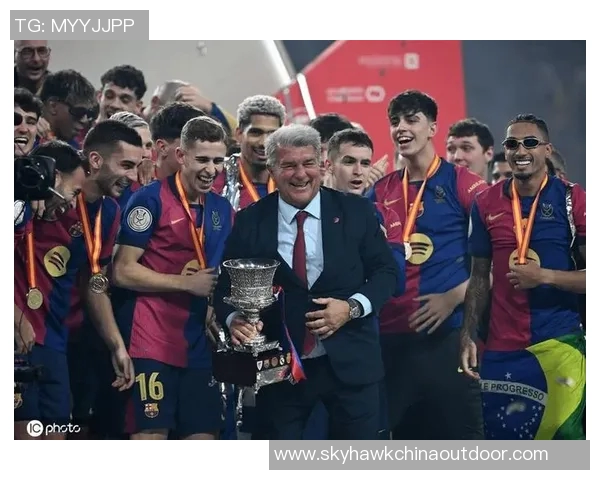 皇马击败巴萨夺得西班牙超级杯冠军，新赛季实力大涨