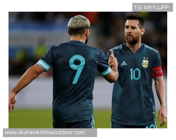 曼城俱乐部欲打包阿圭罗和梅西组成“双子星”锋线