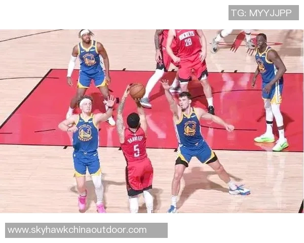 勇士主场连胜火箭，新赛季开门红