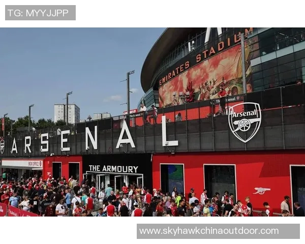 英超赛事延期至新赛季6月底开赛，球迷期待更多精彩表现